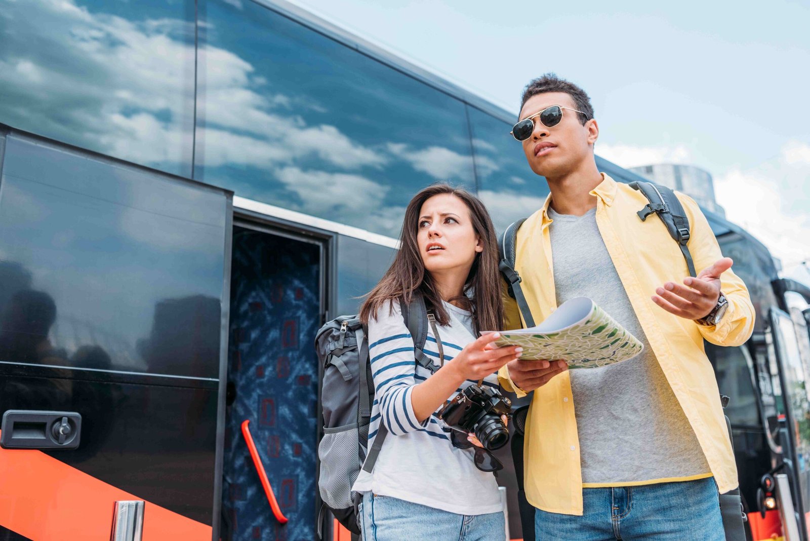 Bus Travel Made Easy: How FlixBus and Greyhound Connect Europe And America