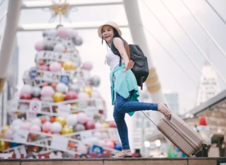 Christmas Travel: 10 Very Smart Ways To Save Money On Your Trip This Year